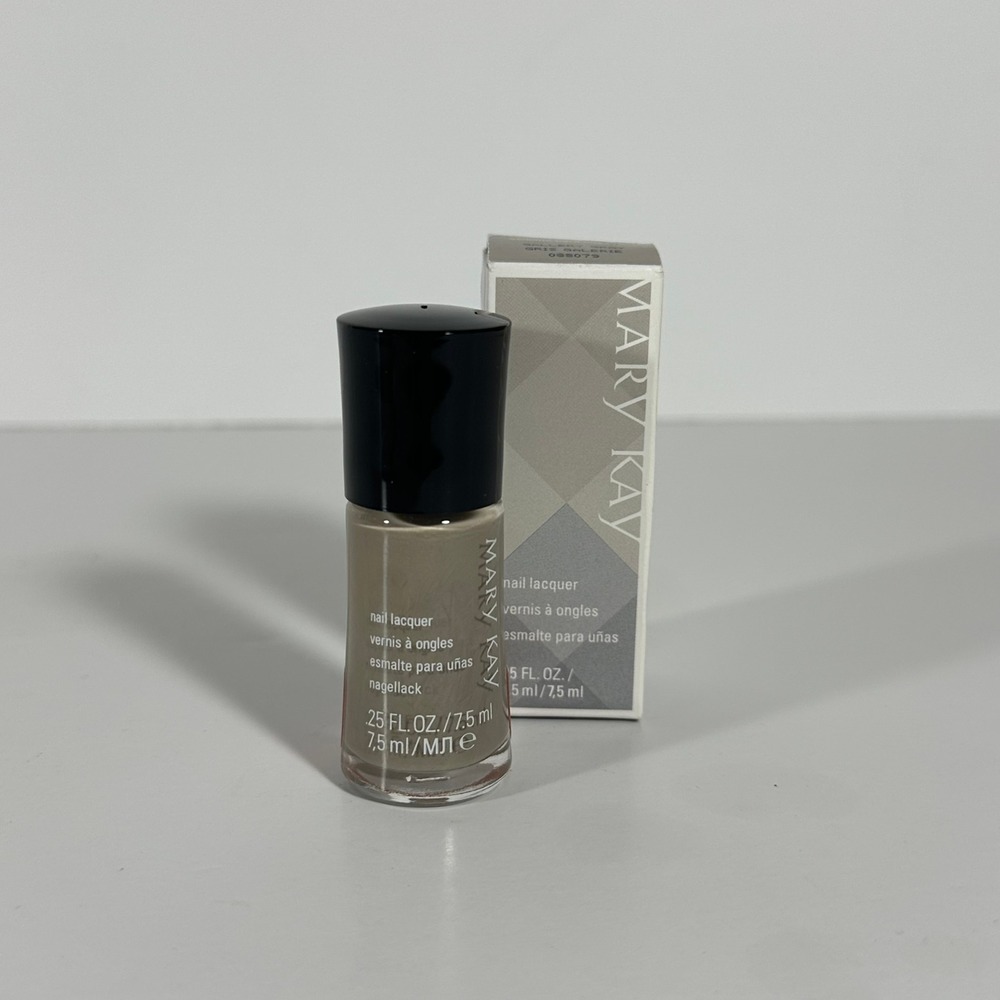 Mary Kay Nail Lacquer Gallery Gray Gris Galerie 088079 .25 fl oz‎ New in Box
